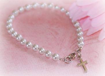 Freshwater Pearl and Gold Bead with cross