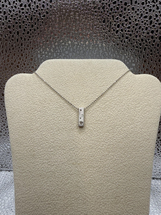Platinum Diamond Bar Pendant Necklace – 1/10 CTTW