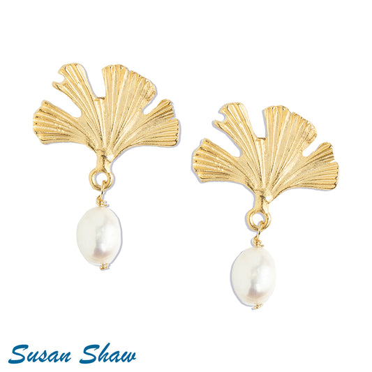 Handcast Gold Ginkgo Leaf with Genuine Freshwater Pearl Drop
