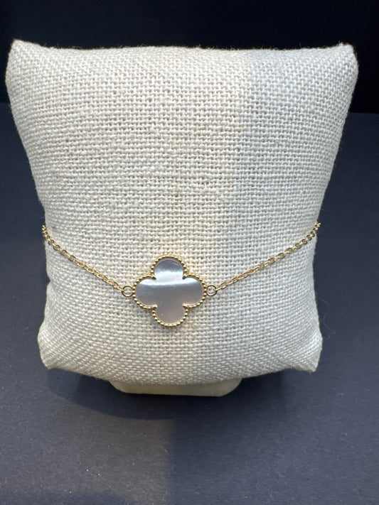 Mother of Pearl Quatrefoil Bracelet in 14k Gold