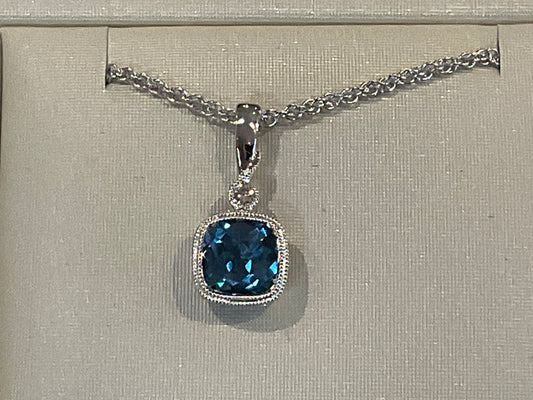 14K White Gold London Blue Topaz Pendant