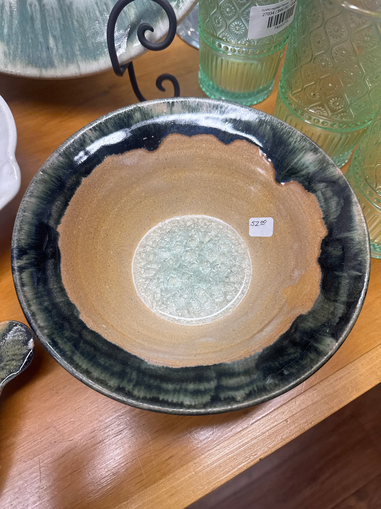 Dock 6 Honey Bee Rimmed Bowl 7"