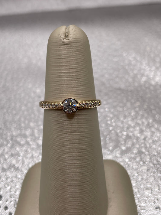 14k Yellow Gold and Diamond band Ring