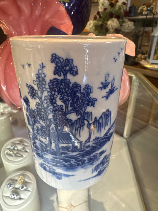 Blue and white pen holder