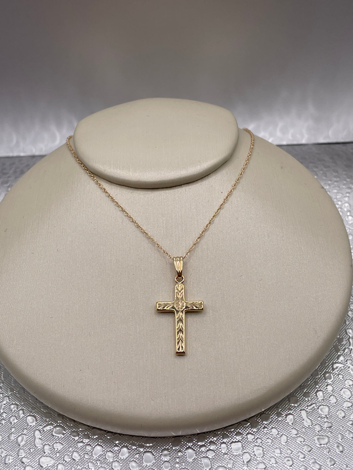 14k gold Fancy Engraved Cross Pendant