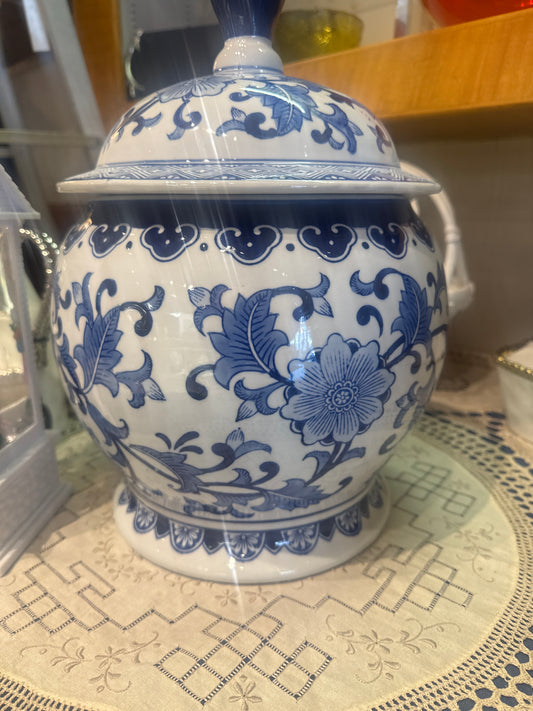 14.5 Blue and White Ginger jar