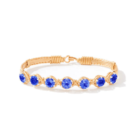Dawn / December London Blue Topaz/6.75"