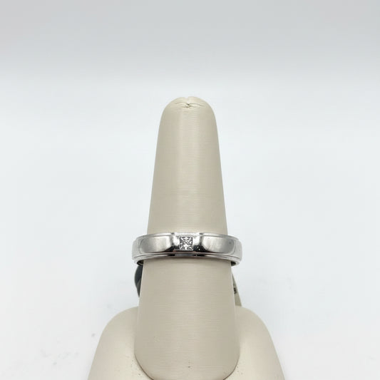 10K White Gold Men's 4mm Band Ring with Princess Cut Diamond