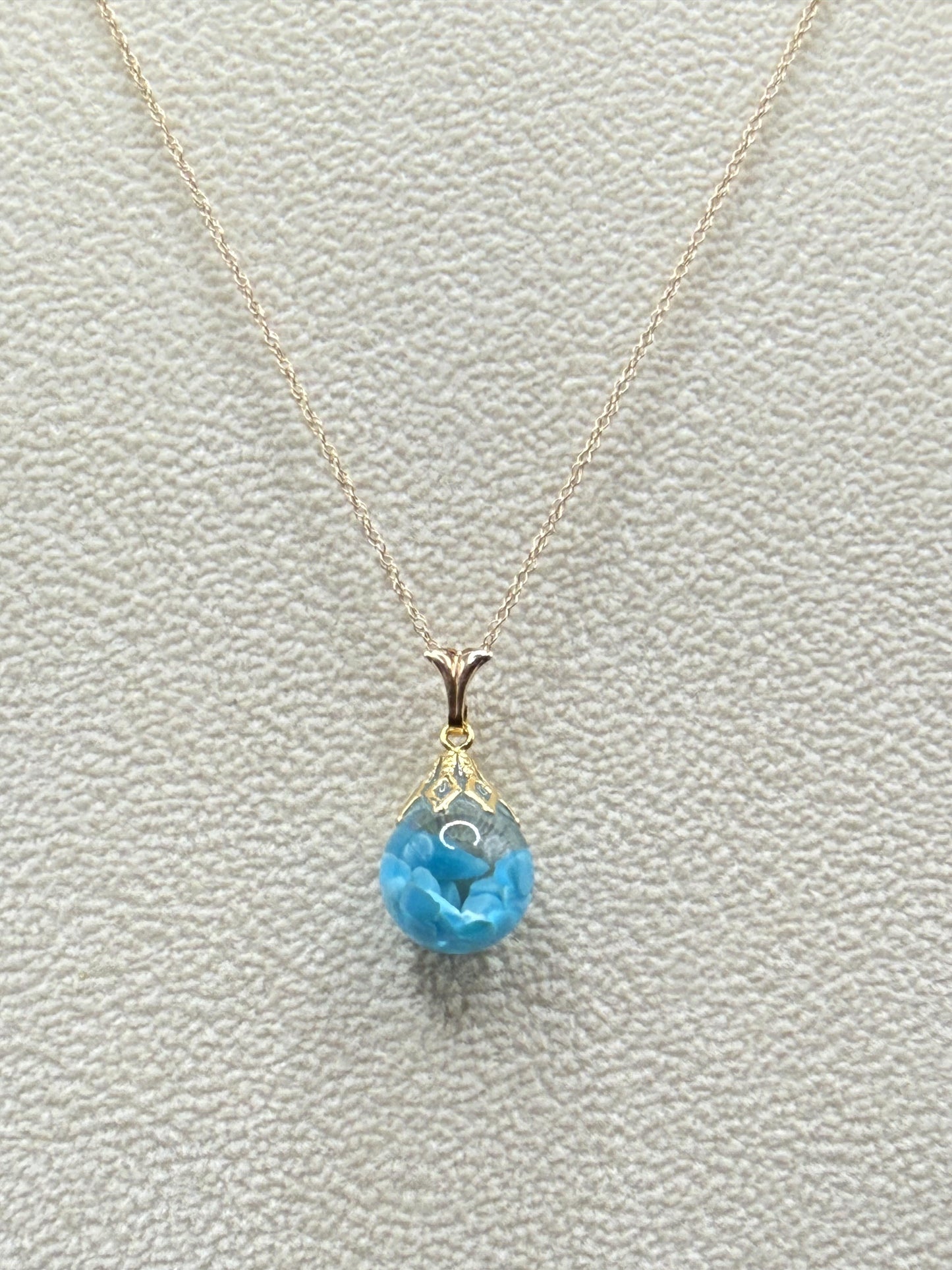 14K Gold Floating Blue Turquoise  Pendant Necklace