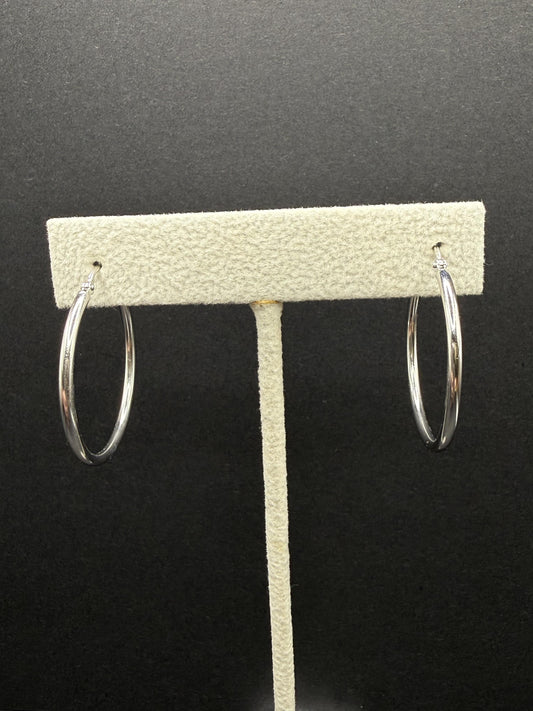 10K White Gold Polished Hoop Earrings