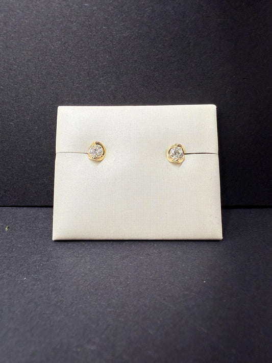 Yellow Gold Fancy prong set Diamond Stud Earrings – 0.50 CTW